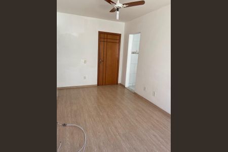 Apartamento à venda com 65m², 2 quartos e 1 vaga Apartamento à venda com 65m², 2 quartos e 1 vagaSala