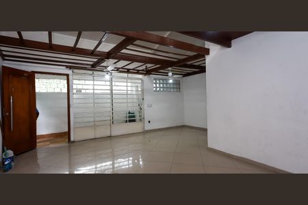 Casa para alugar com 280m², 4 quartos e 2 vagasSala 1