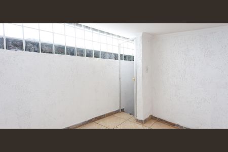 Casa para alugar com 280m², 4 quartos e 2 vagassala 3