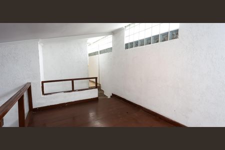 Casa para alugar com 280m², 4 quartos e 2 vagassala 2