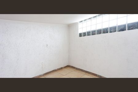 Casa para alugar com 280m², 4 quartos e 2 vagassala 3