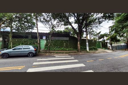 Casa para alugar com 280m², 4 quartos e 2 vagasFachada