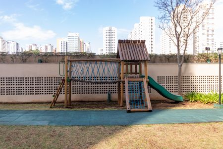 Apartamento à venda com 53m², 3 quartos e 1 vaga Apartamento à venda com 53m², 3 quartos e 1 vagaÁrea comum - Playground