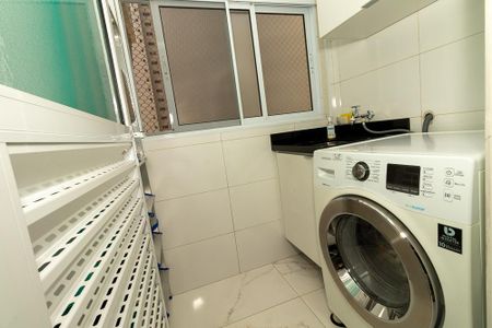 Apartamento à venda com 53m², 3 quartos e 1 vaga Apartamento à venda com 53m², 3 quartos e 1 vagaÁrea de Serviço