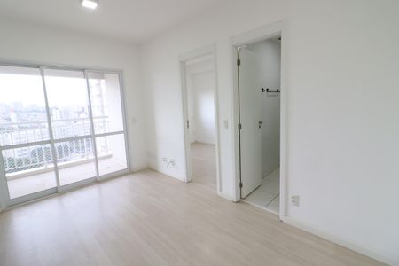 Sala de apartamento à venda com 1 quarto, 40m² em Umuarama, Osasco