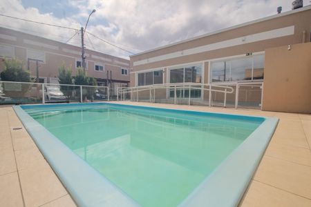 Casa de condomínio para alugar com 83m², 2 quartos e 1 vagaPiscina