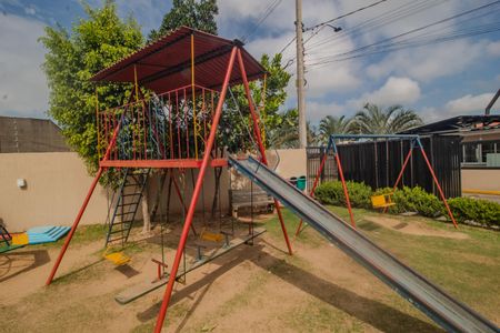 Casa de condomínio para alugar com 83m², 2 quartos e 1 vagaÁrea comum - Playground