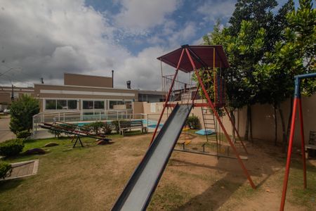 Casa de condomínio para alugar com 83m², 2 quartos e 1 vagaÁrea comum - Playground