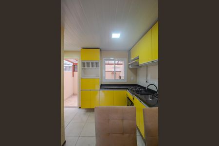 Casa de condomínio para alugar com 83m², 2 quartos e 1 vagaCozinha