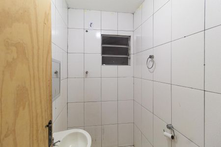 Banheiro de casa para alugar com 1 quarto, 32m² em Jardim Yaya, Carapicuíba