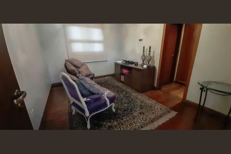 Casa de condomínio à venda com 560m², 4 quartos e 5 vagas Casa de condomínio à venda com 560m², 4 quartos e 5 vagasSuíte 1