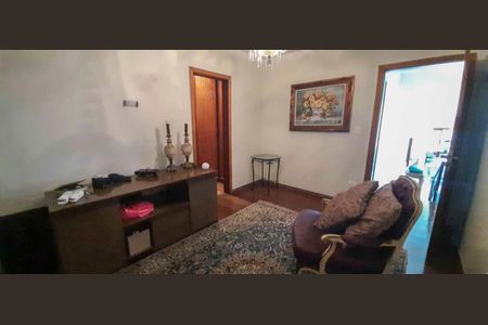 Casa de condomínio à venda com 560m², 4 quartos e 5 vagas Casa de condomínio à venda com 560m², 4 quartos e 5 vagasSuíte 1