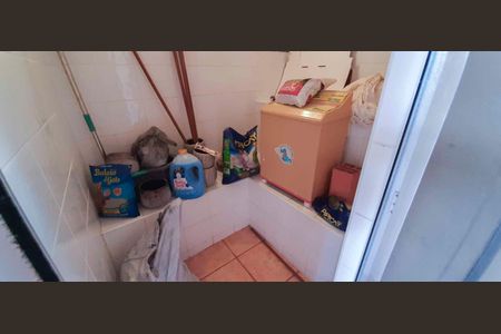 Casa de condomínio à venda com 560m², 4 quartos e 5 vagas Casa de condomínio à venda com 560m², 4 quartos e 5 vagasÁrea comum