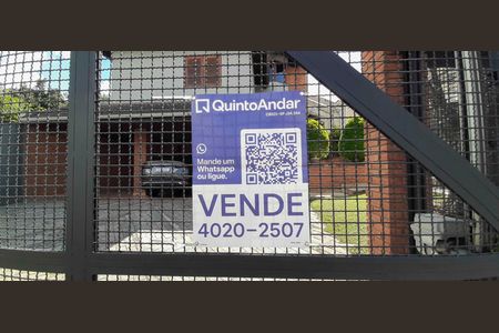 Casa de condomínio à venda com 560m², 4 quartos e 5 vagas Casa de condomínio à venda com 560m², 4 quartos e 5 vagasPlaca QA Instalada