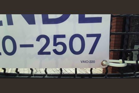 Casa de condomínio à venda com 560m², 4 quartos e 5 vagas Casa de condomínio à venda com 560m², 4 quartos e 5 vagasPlaca