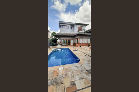 Casa de condomínio à venda com 560m², 4 quartos e 5 vagas Casa de condomínio à venda com 560m², 4 quartos e 5 vagasÁrea comum