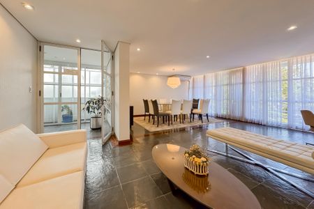 Apartamento à venda com 77m², 1 quarto e 2 vagas Apartamento à venda com 77m², 1 quarto e 2 vagasEspaço Gourmet