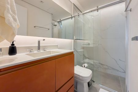 Apartamento à venda com 77m², 1 quarto e 2 vagas Apartamento à venda com 77m², 1 quarto e 2 vagasBanheiro Social