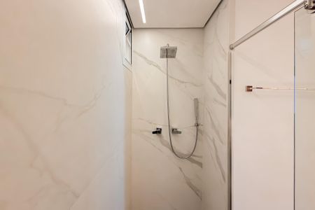 Apartamento à venda com 77m², 1 quarto e 2 vagas Apartamento à venda com 77m², 1 quarto e 2 vagasBanheiro Social