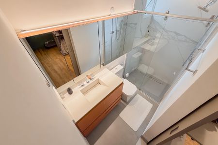 Apartamento à venda com 77m², 1 quarto e 2 vagas Apartamento à venda com 77m², 1 quarto e 2 vagasBanheiro da Suíte