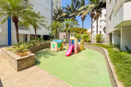 Apartamento à venda com 77m², 1 quarto e 2 vagas Apartamento à venda com 77m², 1 quarto e 2 vagasPlayground