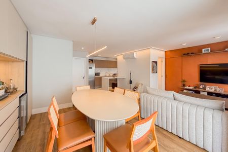 Apartamento à venda com 77m², 1 quarto e 2 vagas Apartamento à venda com 77m², 1 quarto e 2 vagasSala