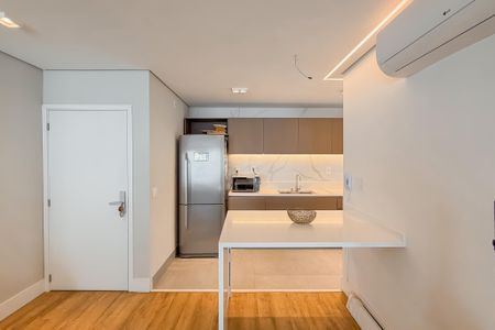 Apartamento à venda com 77m², 1 quarto e 2 vagas Apartamento à venda com 77m², 1 quarto e 2 vagasCozinha