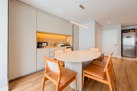 Apartamento à venda com 77m², 1 quarto e 2 vagas Apartamento à venda com 77m², 1 quarto e 2 vagasSala