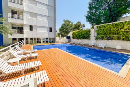 Apartamento à venda com 77m², 1 quarto e 2 vagas Apartamento à venda com 77m², 1 quarto e 2 vagasPiscina