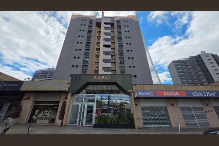 Apartamento à venda com 68m², 2 quartos e 1 vaga Apartamento à venda com 68m², 2 quartos e 1 vagaFachada