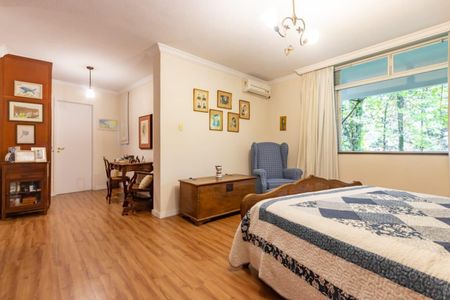 Casa à venda com 374m², 5 quartos e 5 vagasFoto 07