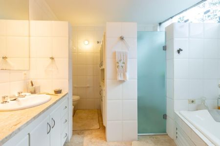 Casa à venda com 374m², 5 quartos e 5 vagasFoto 23