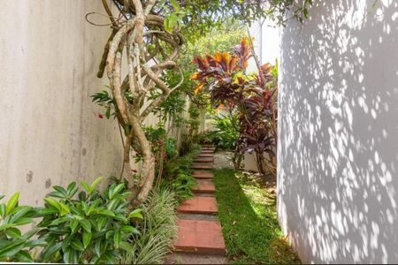 Casa à venda com 374m², 5 quartos e 5 vagasFoto 16