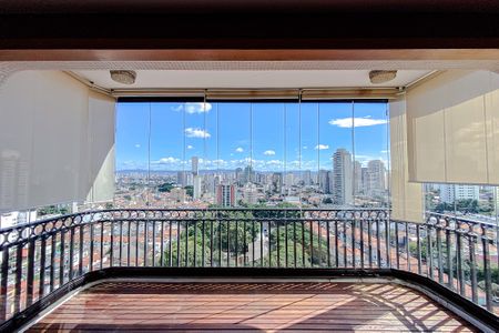 Apartamento à venda com 315m², 4 quartos e 4 vagasVaranda da Sala