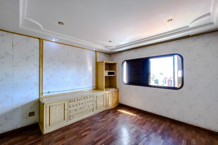 Apartamento à venda com 315m², 4 quartos e 4 vagasQuarto 4 - Suíte