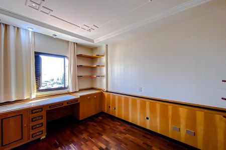 Apartamento à venda com 315m², 4 quartos e 4 vagasQuarto 3 - Suíte