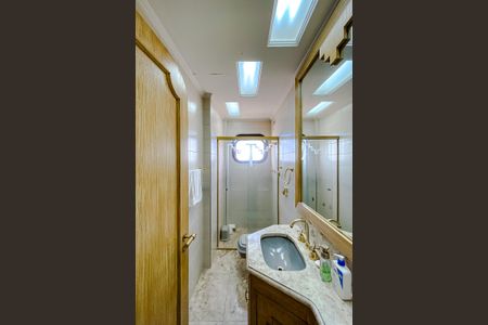 Apartamento à venda com 315m², 4 quartos e 4 vagasBanheiro da Suíte 1