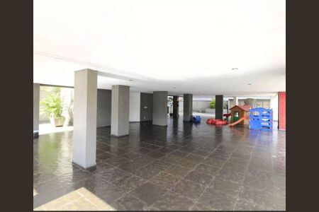 Apartamento à venda com 94m², 3 quartos e 2 vagasÁrea comum - Playground