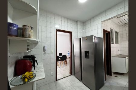 Apartamento à venda com 94m², 3 quartos e 2 vagasCozinha
