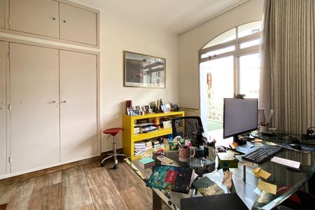 Apartamento à venda com 160m², 4 quartos e 1 vagaQuarto 2