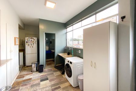 Apartamento à venda com 160m², 4 quartos e 1 vagaÁrea de Serviço