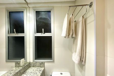 Apartamento à venda com 85m², 3 quartos e 2 vagasBanheiro da Suíte 1