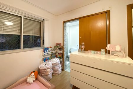 Apartamento à venda com 85m², 3 quartos e 2 vagasSemisuite 2