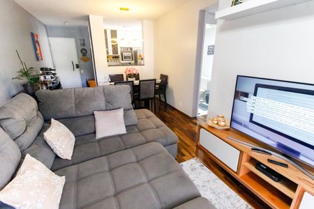 Apartamento à venda com 75m², 3 quartos e 1 vagaSala