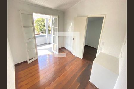 Casa para alugar com 373m², 3 quartos e 4 vagas