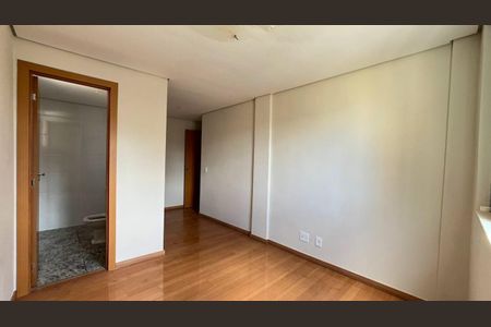 Apartamento à venda com 64m², 2 quartos e 1 vagaFoto 06