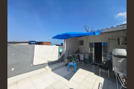 Casa à venda com 64m², 3 quartos e 1 vaga Casa à venda com 64m², 3 quartos e 1 vagaTerraço