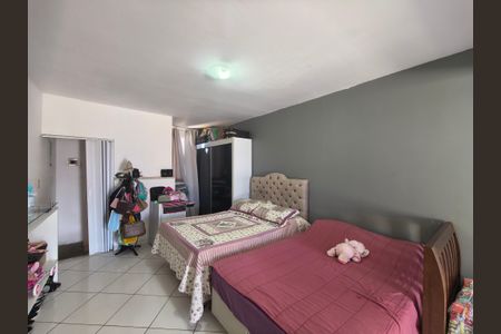 Casa à venda com 64m², 3 quartos e 1 vaga Casa à venda com 64m², 3 quartos e 1 vagaSala