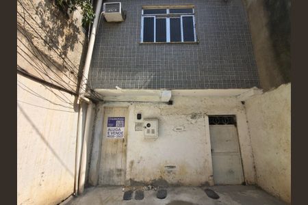 Casa à venda com 64m², 3 quartos e 1 vaga Casa à venda com 64m², 3 quartos e 1 vagaFachada