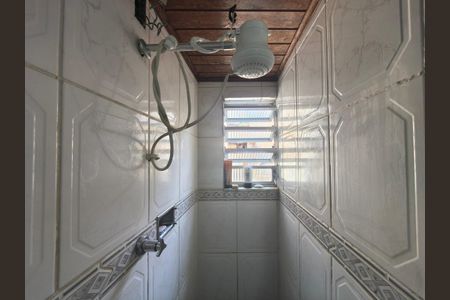 Casa à venda com 64m², 3 quartos e 1 vaga Casa à venda com 64m², 3 quartos e 1 vagaBanheiro